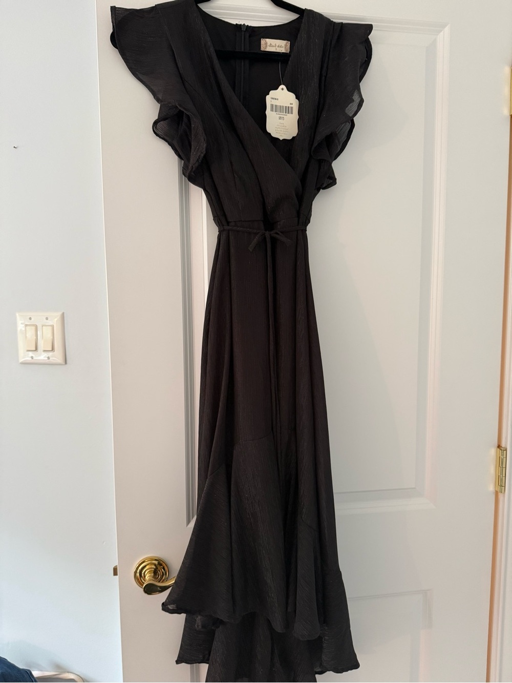 Altar’d state black high low dress